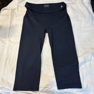 SPANX High Waisted Navy Cropped Leggings